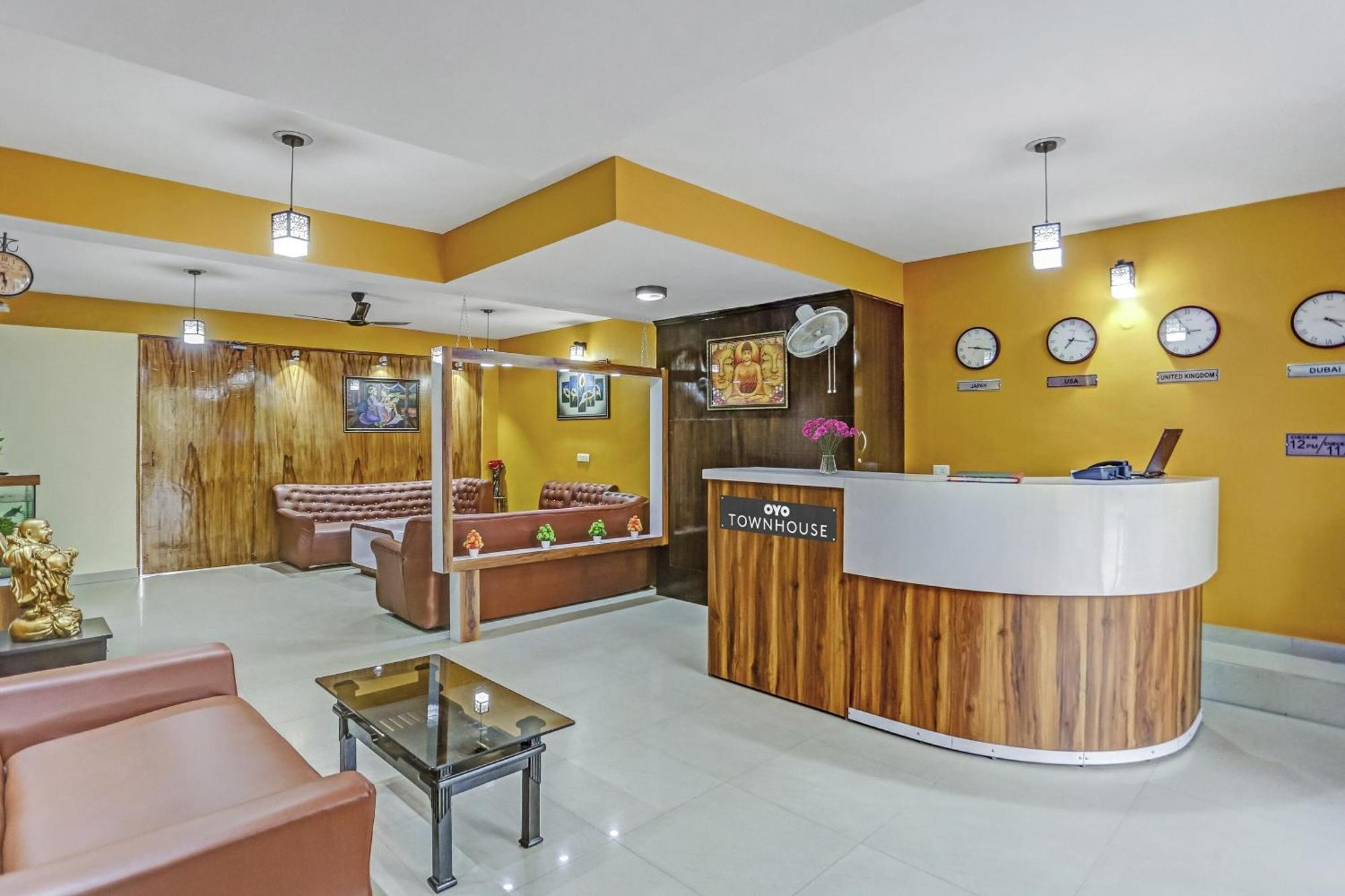 Townhouse Rumaisa Indirapuram Exterior photo