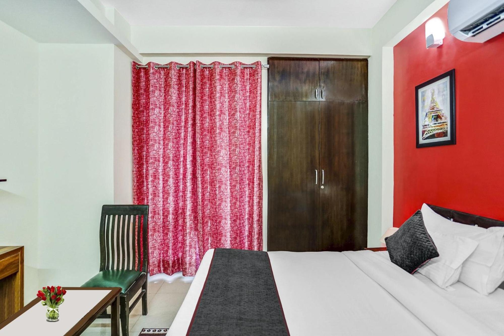 Townhouse Rumaisa Indirapuram Exterior photo